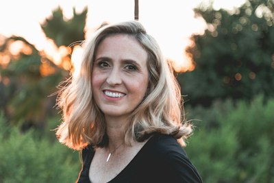 Mariana, especialista en cortes y peinados