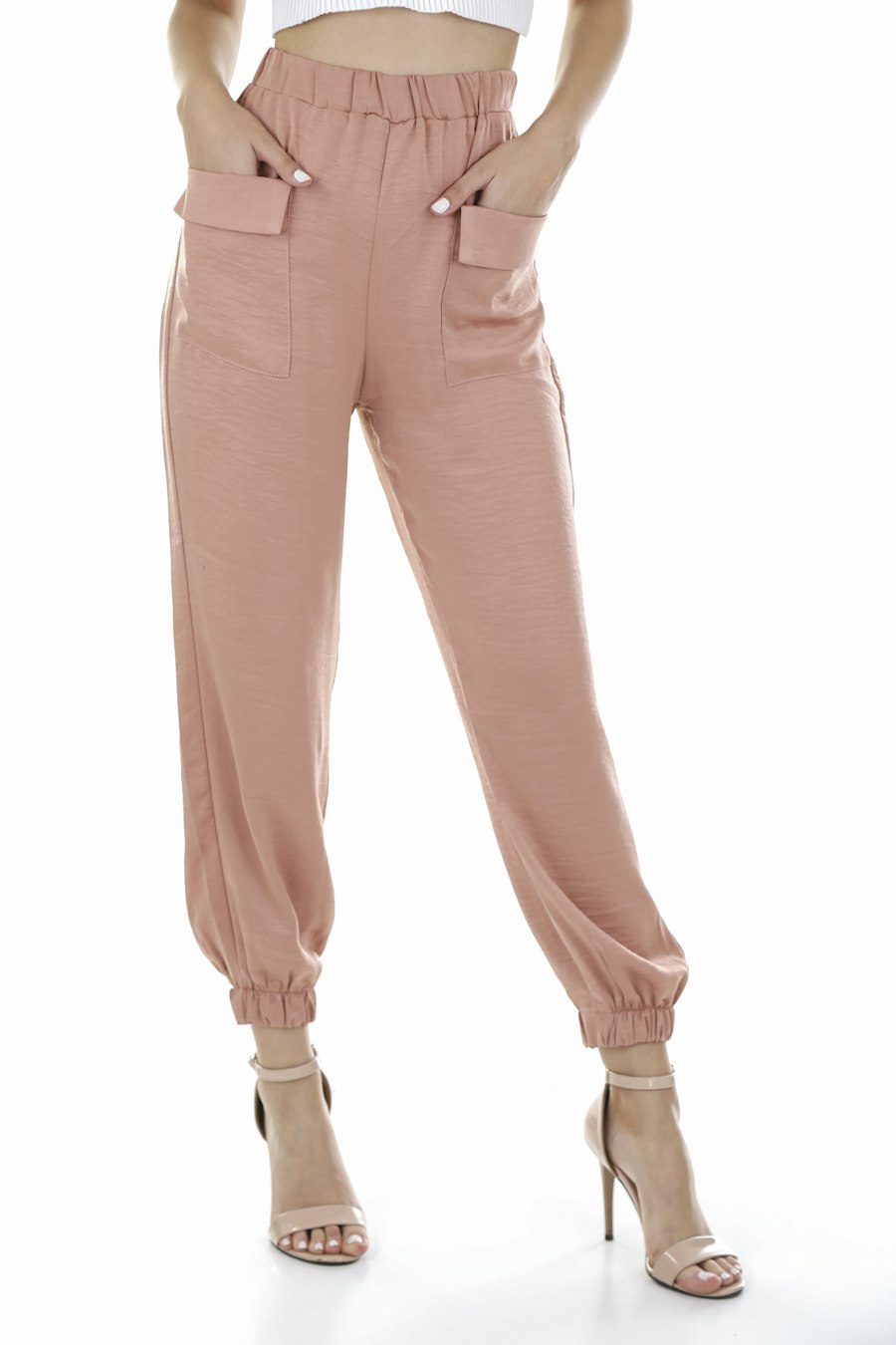 Pantalón satinado en tono blush